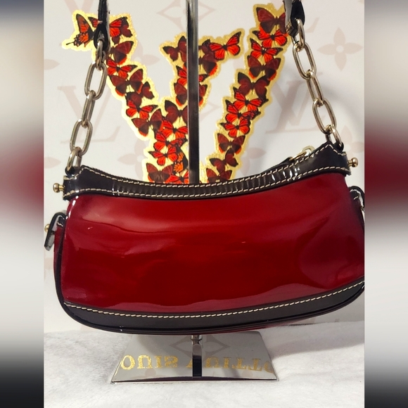 Dooney & Bourke Patent Leather Red Mini Top Zip Bag - Picture 2 of 16